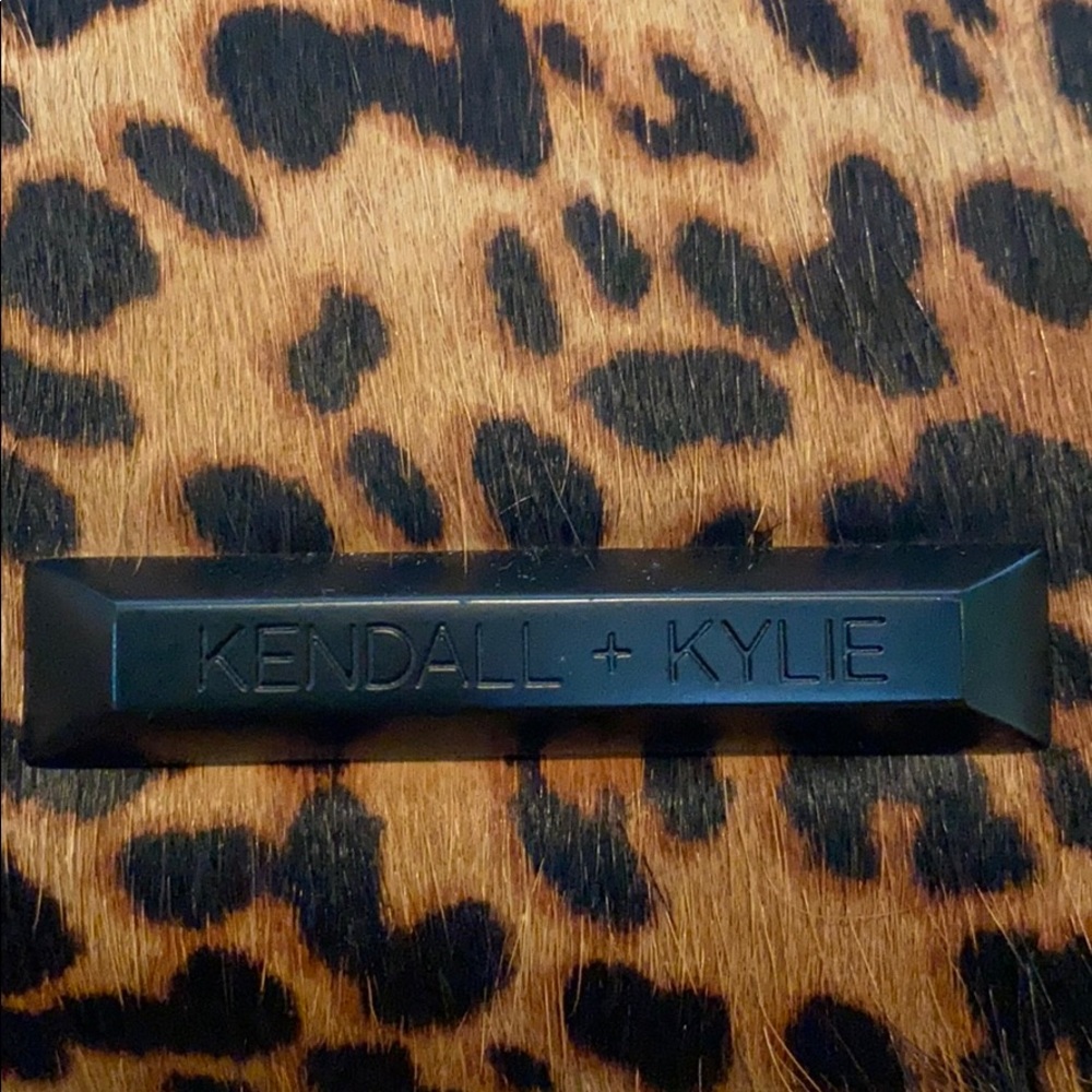 KENDALL + KYLIE Leopard backpack - Picture 4 of 8